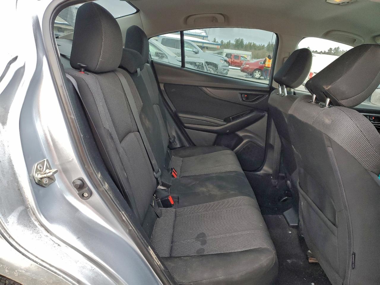 2019 SUBARU IMPREZA photo 19