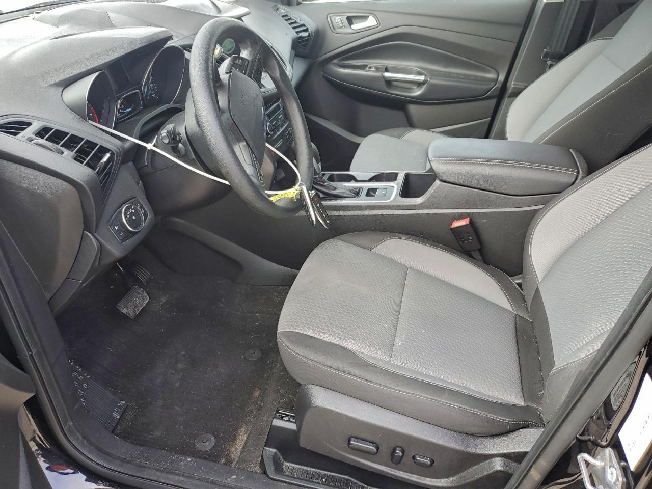 2019 FORD ESCAPE SE photo 19