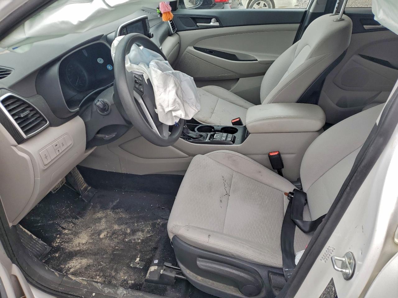 2020 HYUNDAI TUCSON SE photo 13