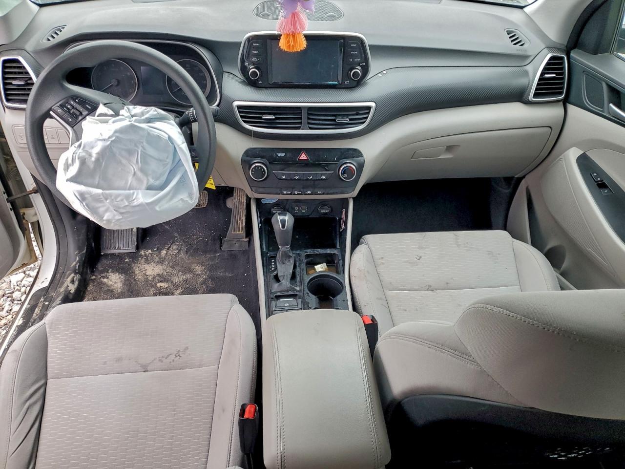 2020 HYUNDAI TUCSON SE photo 15