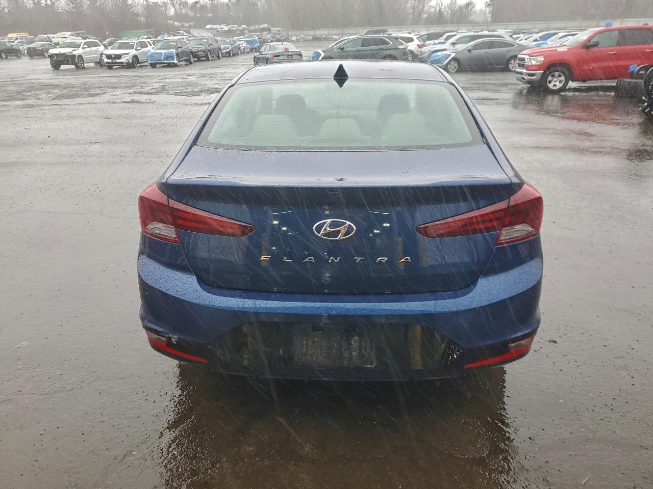 2020 HYUNDAI ELANTRA SEL photo 11