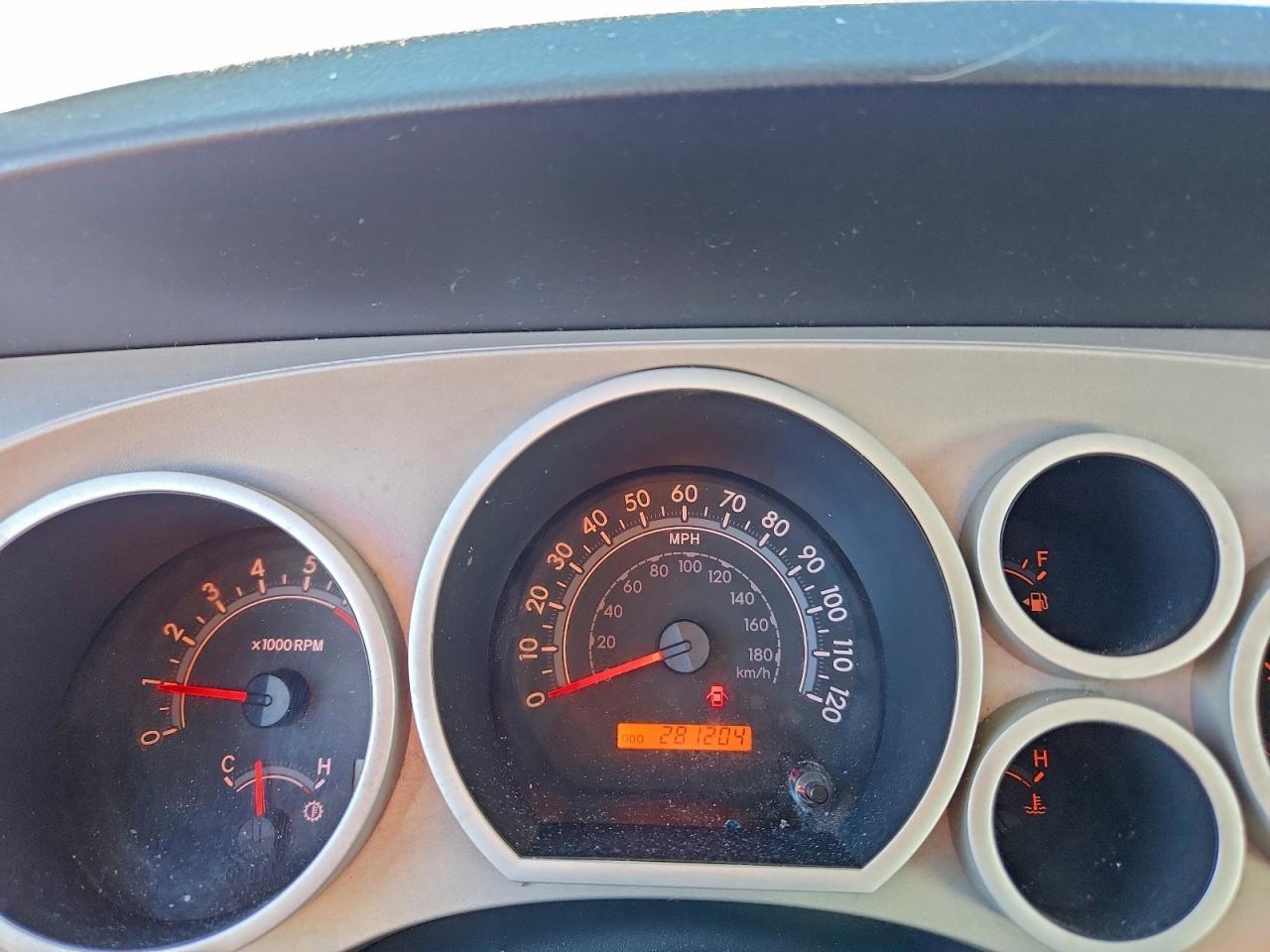 2008 TOYOTA SEQUOIA SR5 photo 9