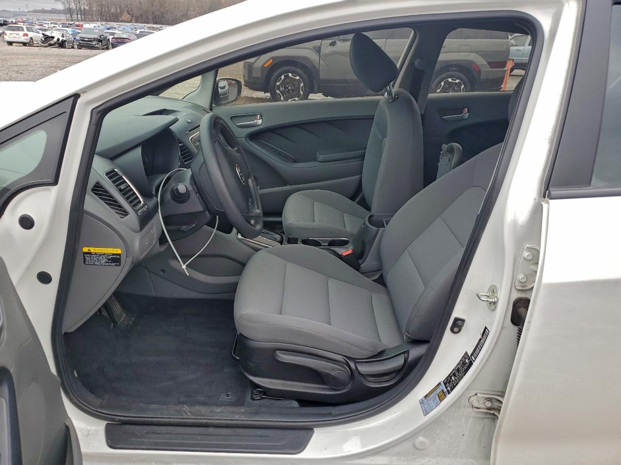2018 KIA FORTE LX photo 7