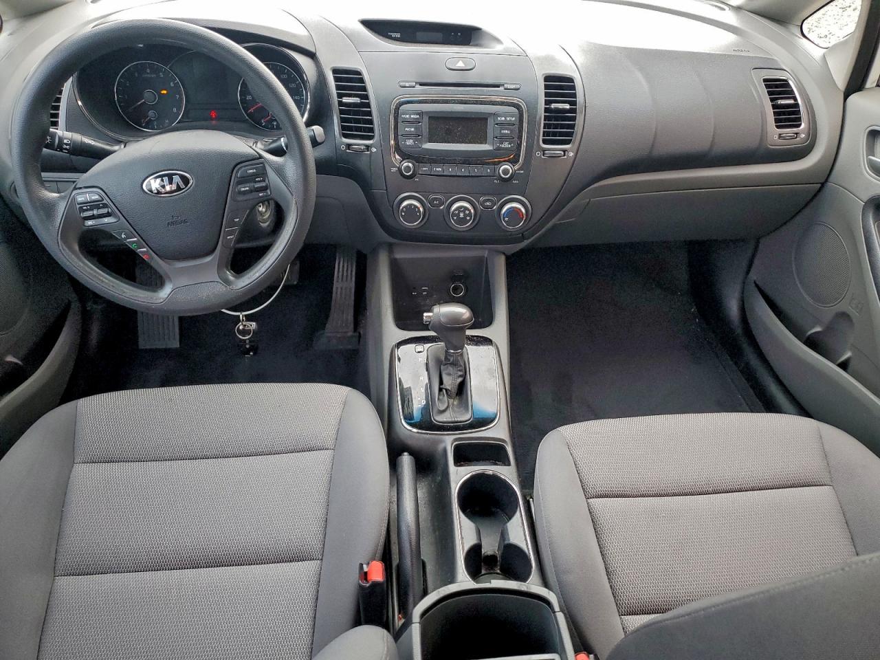2018 KIA FORTE LX photo 8