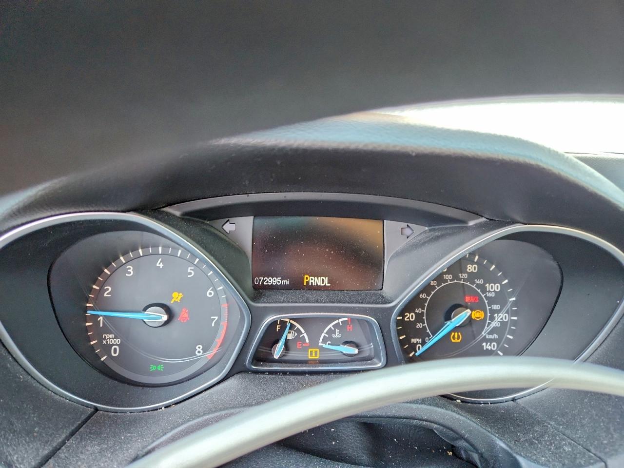 2015 FORD FOCUS SE photo 9