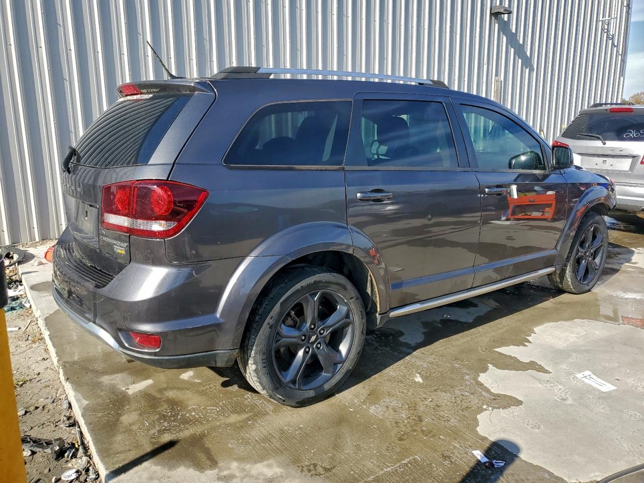 2018 DODGE JOURNEY CROSSROAD photo 3