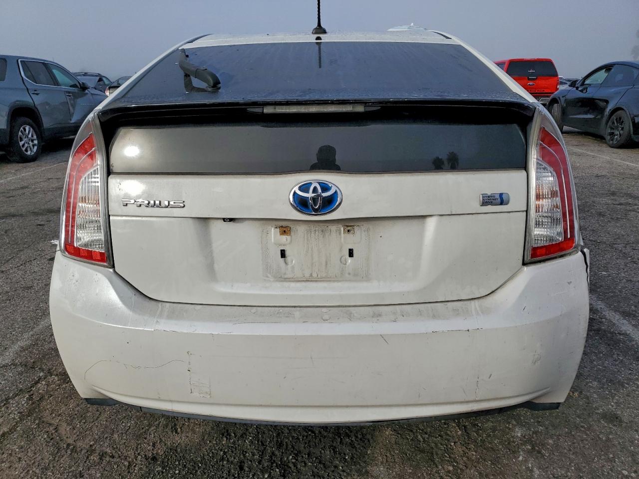 2012 TOYOTA PRIUS photo 6