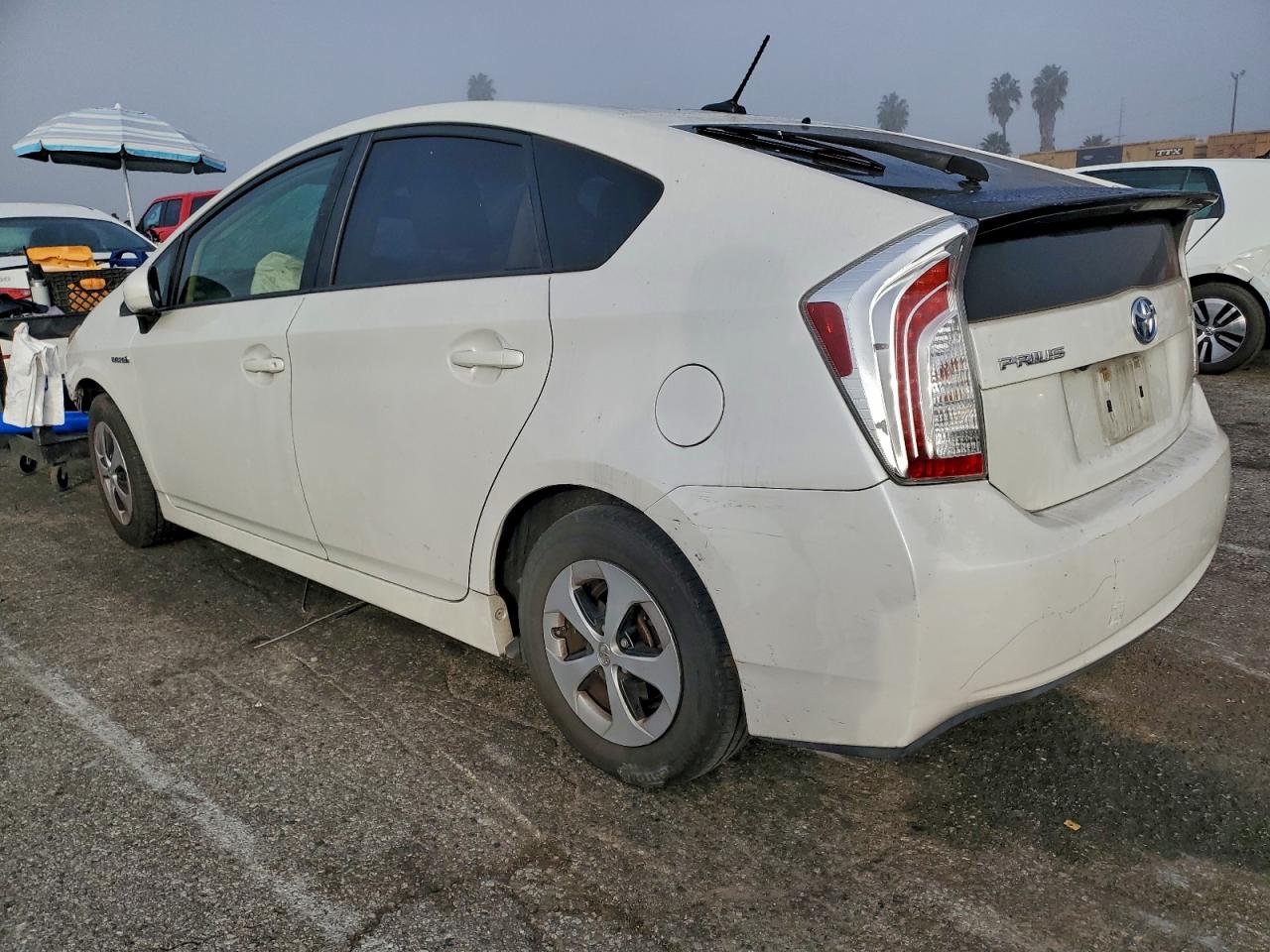 2012 TOYOTA PRIUS photo 2