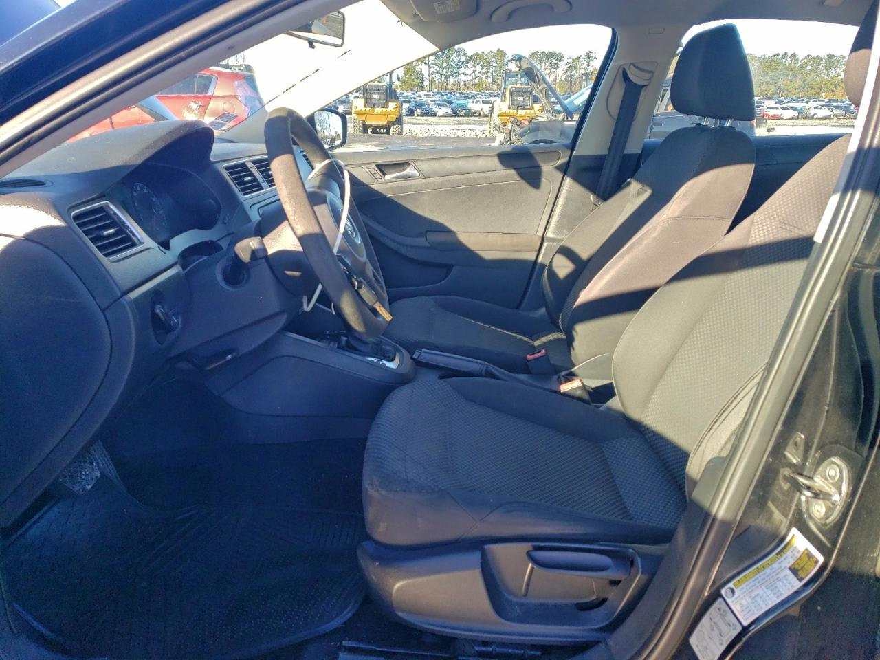 2012 VOLKSWAGEN JETTA BASE photo 7