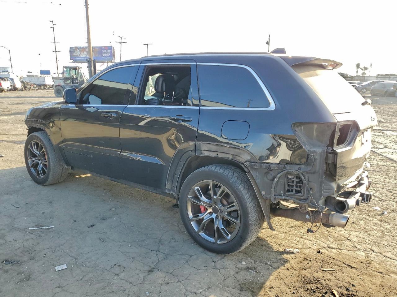 2014 JEEP GRAND CHEROKEE SRT-8 photo 2