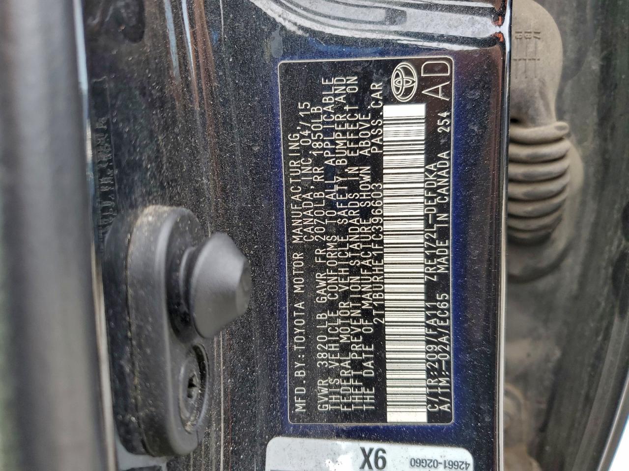2015 TOYOTA COROLLA L photo 12