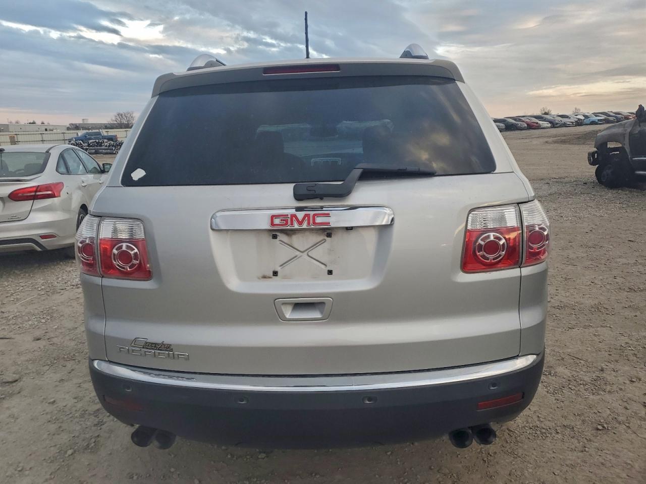 2010 GMC ACADIA SLE photo 6