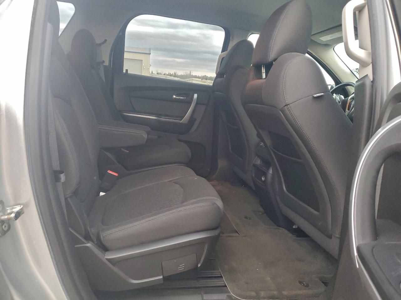 2010 GMC ACADIA SLE photo 11
