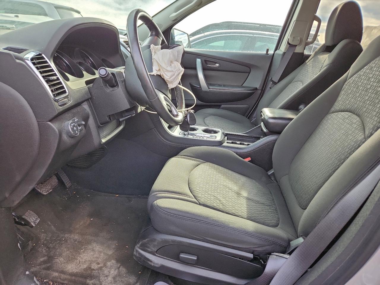 2010 GMC ACADIA SLE photo 7