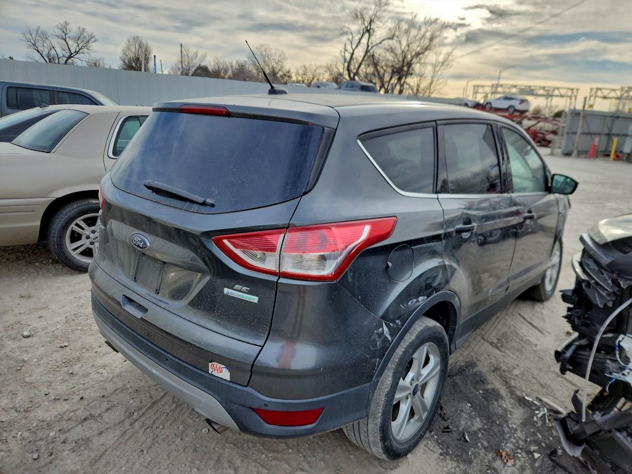 2016 FORD ESCAPE SE photo 7