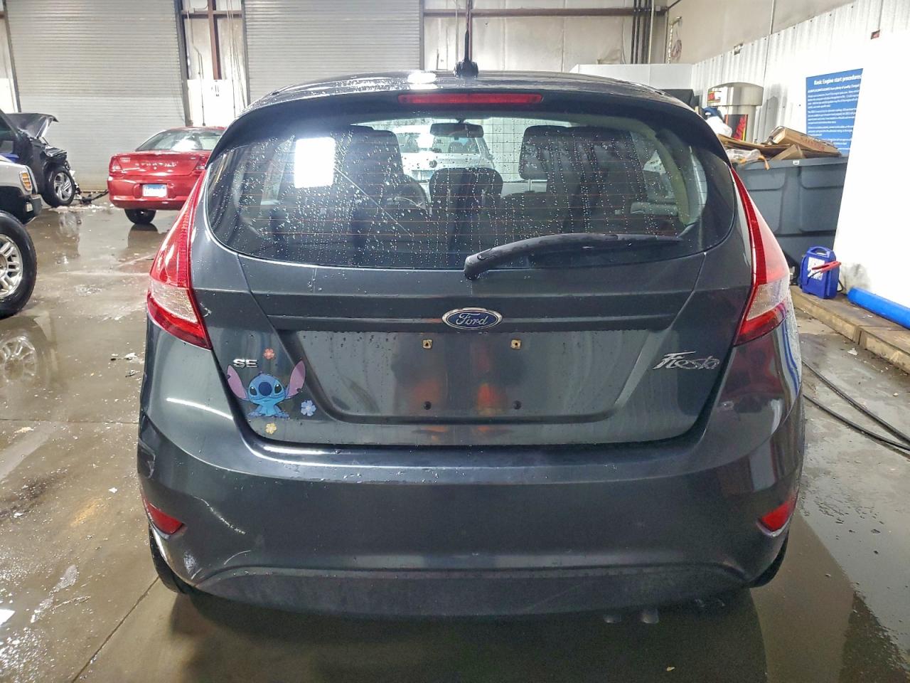2011 FORD FIESTA SE photo 6
