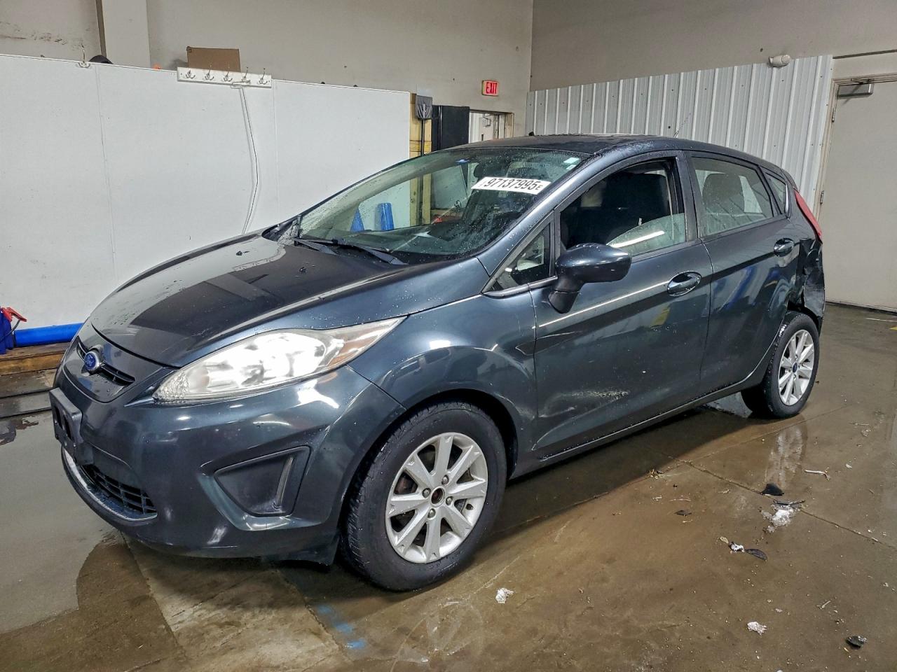 2011 FORD FIESTA