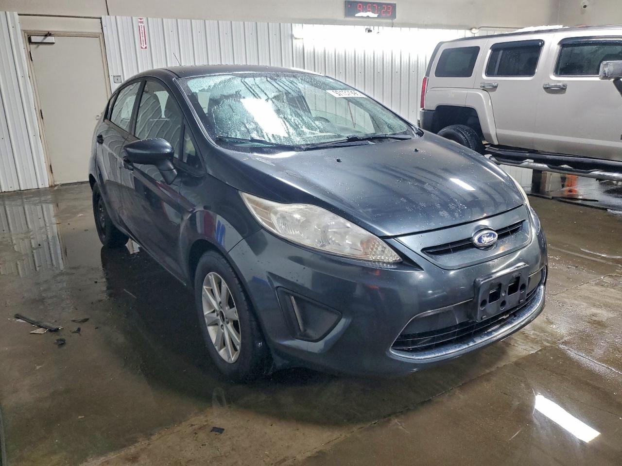 2011 FORD FIESTA SE photo 4