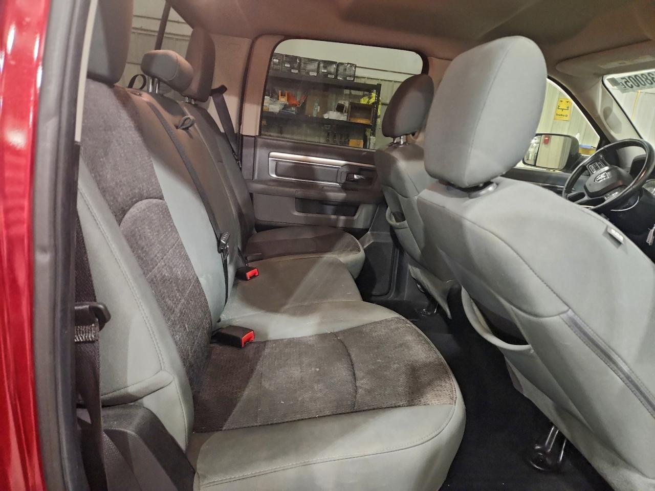 2014 RAM 1500 SLT photo 10