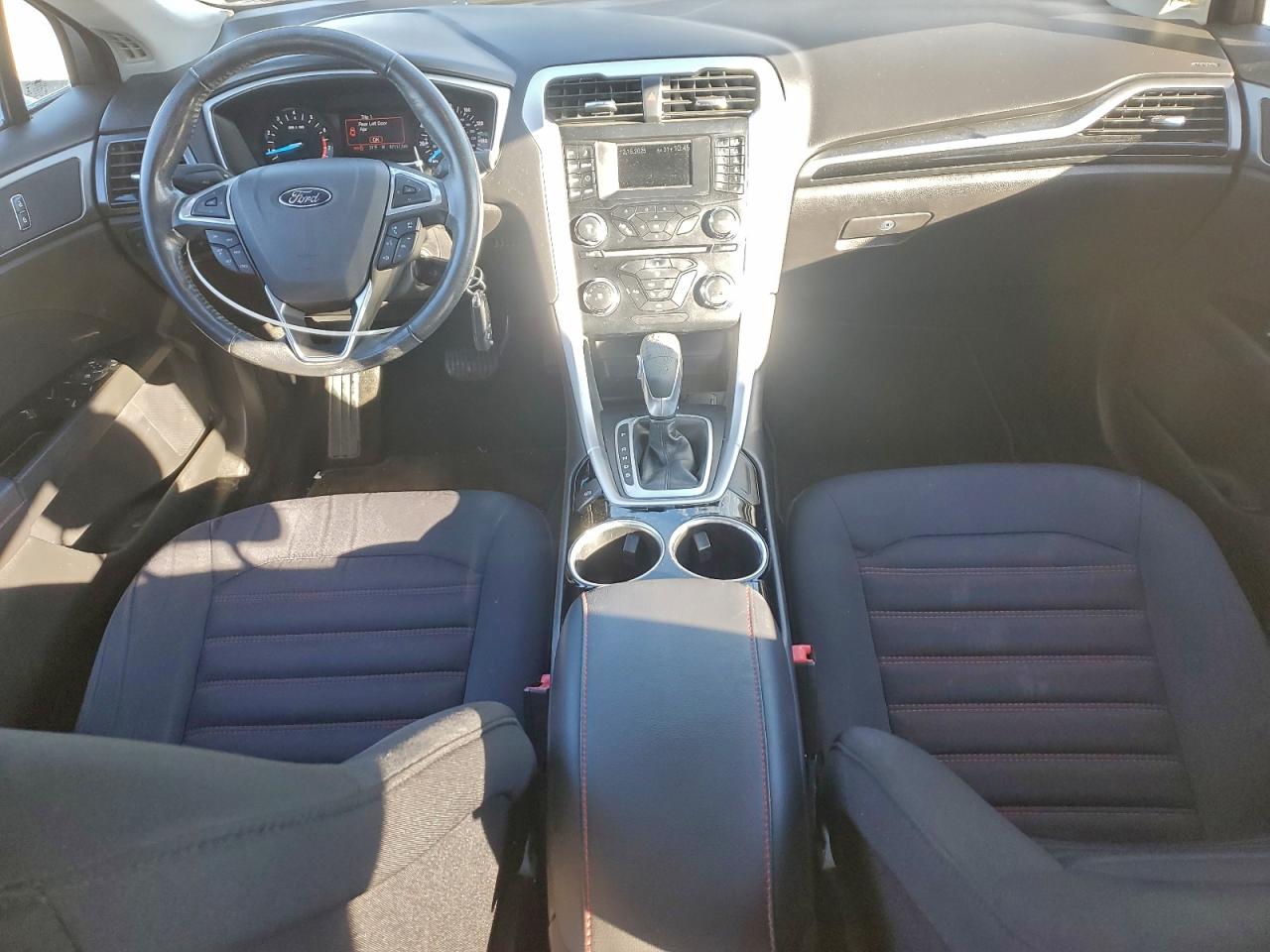 2014 FORD FUSION SE photo 22