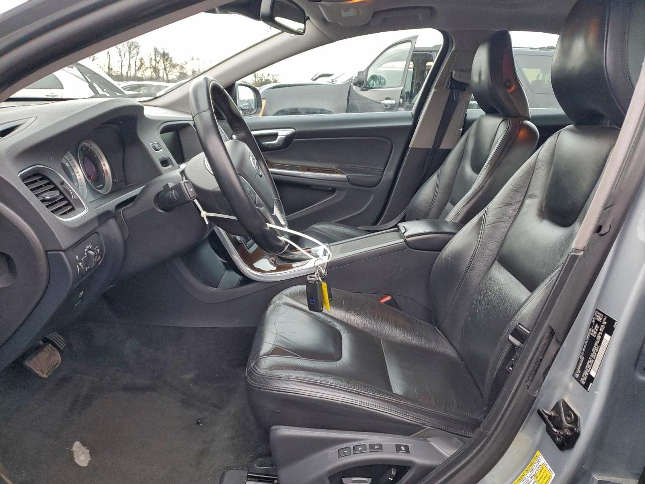 2013 VOLVO S60 T5 photo 19