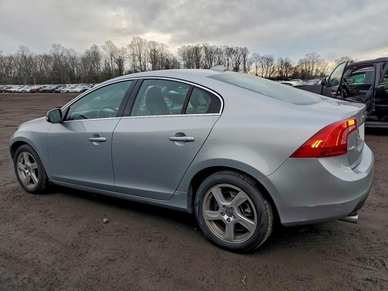 2013 VOLVO S60 T5 photo 4