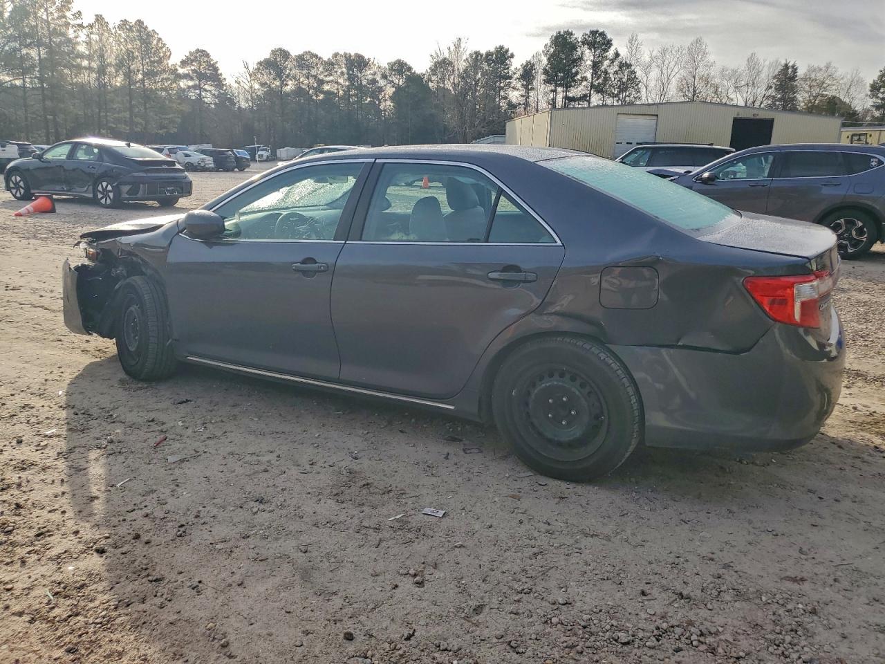 2012 TOYOTA CAMRY BASE photo 3