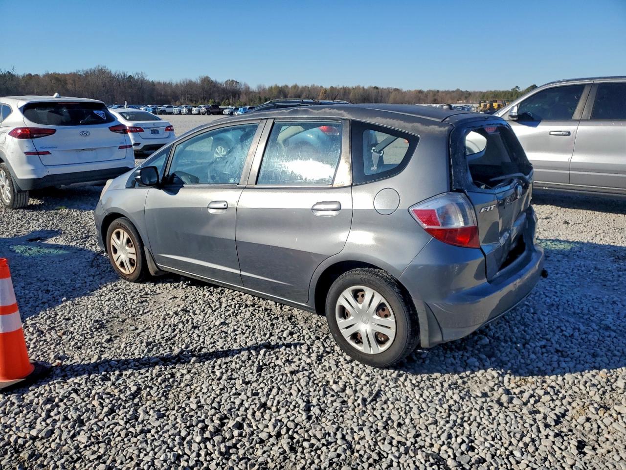 2011 HONDA FIT photo 2