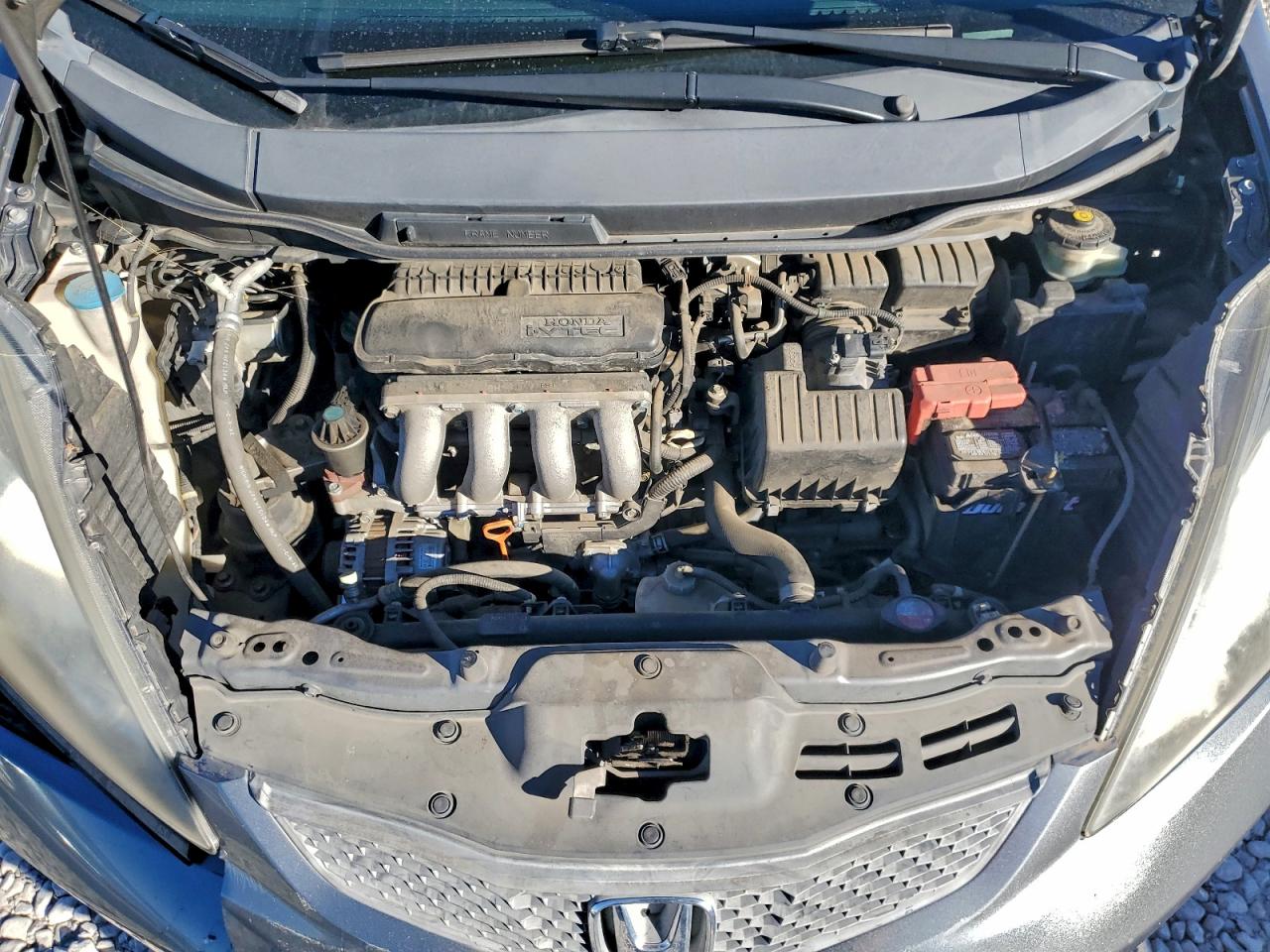 2011 HONDA FIT photo 12