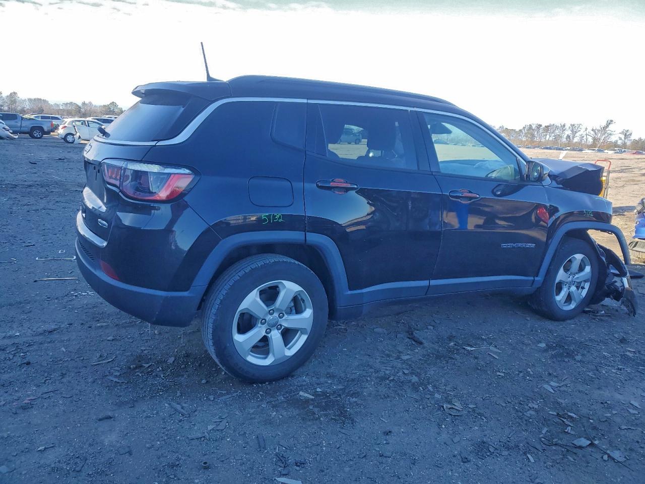 2021 JEEP COMPASS LATITUDE photo 3