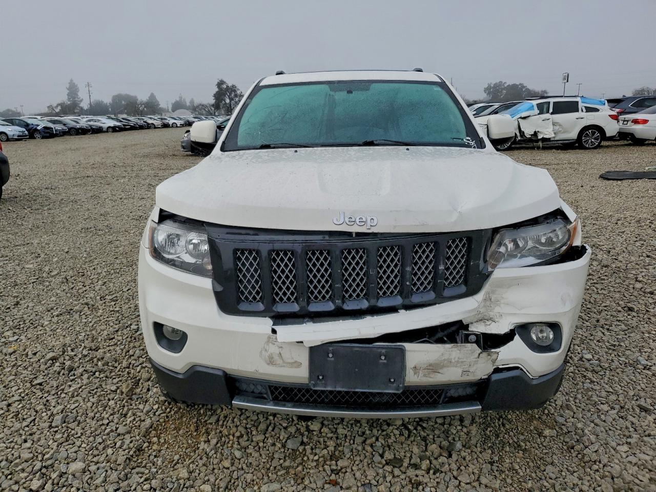2012 JEEP GRAND CHEROKEE LAREDO photo 5