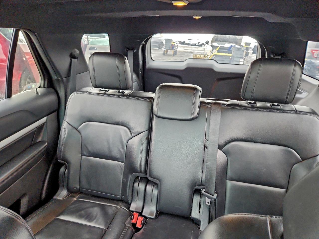 2016 FORD EXPLORER XLT photo 10