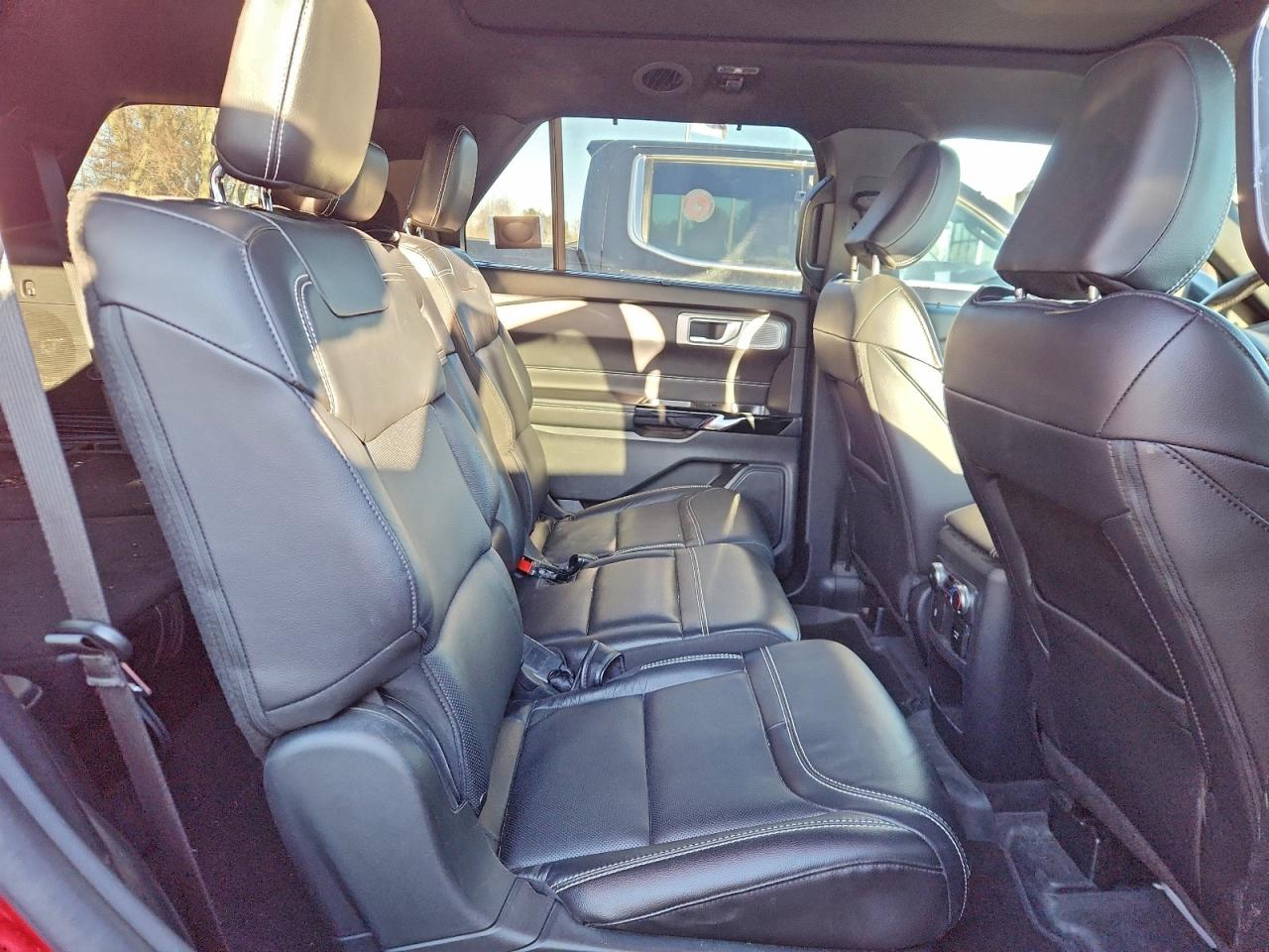 2021 FORD EXPLORER ST photo 31