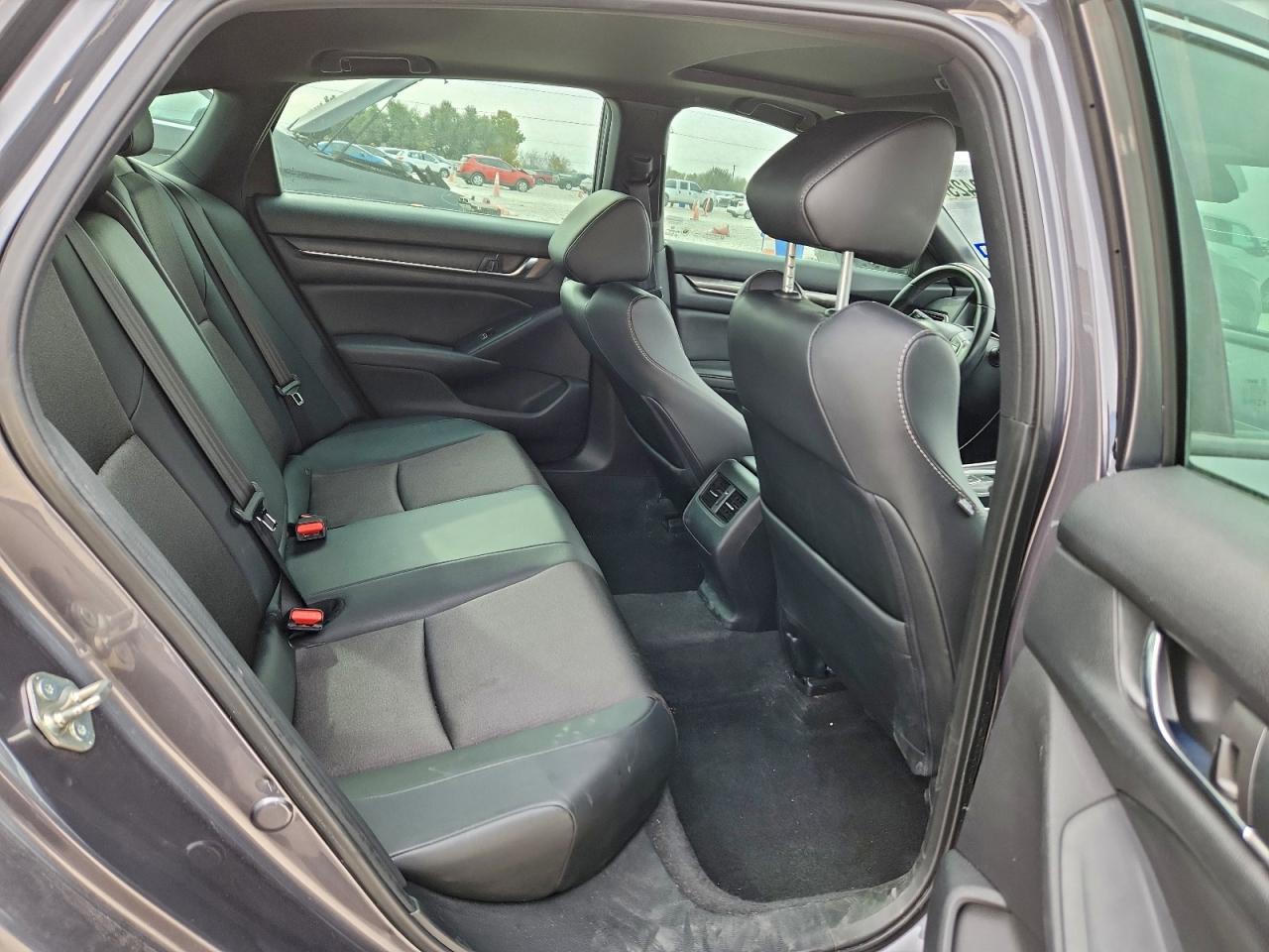 2020 HONDA ACCORD SPORT photo 19