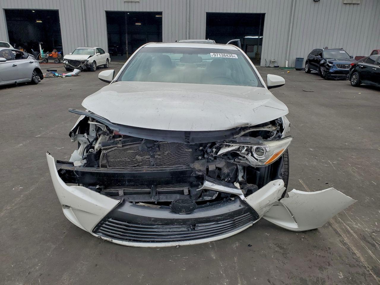 2017 TOYOTA CAMRY LE photo 9