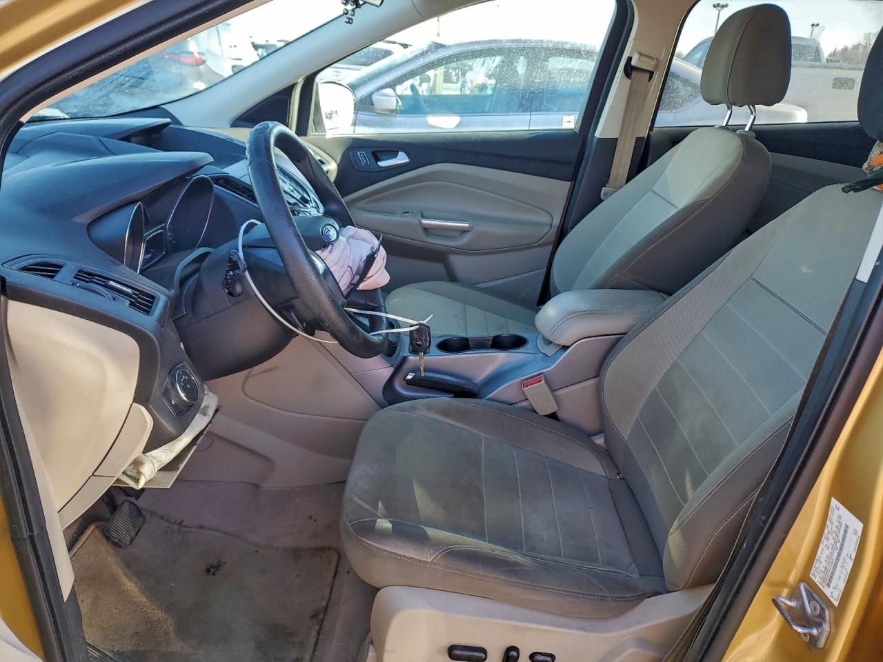 2015 FORD ESCAPE photo 13