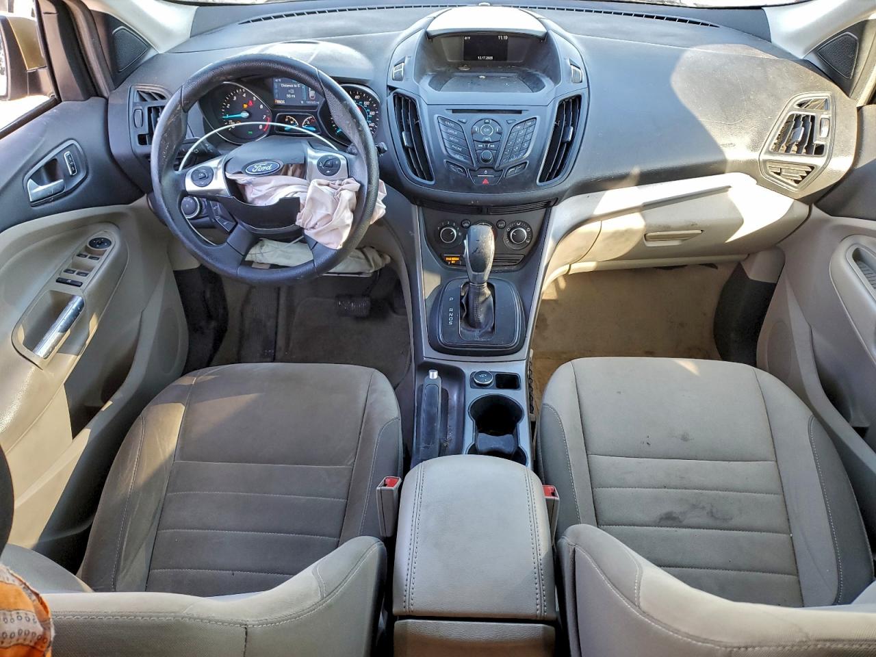 2015 FORD ESCAPE photo 15