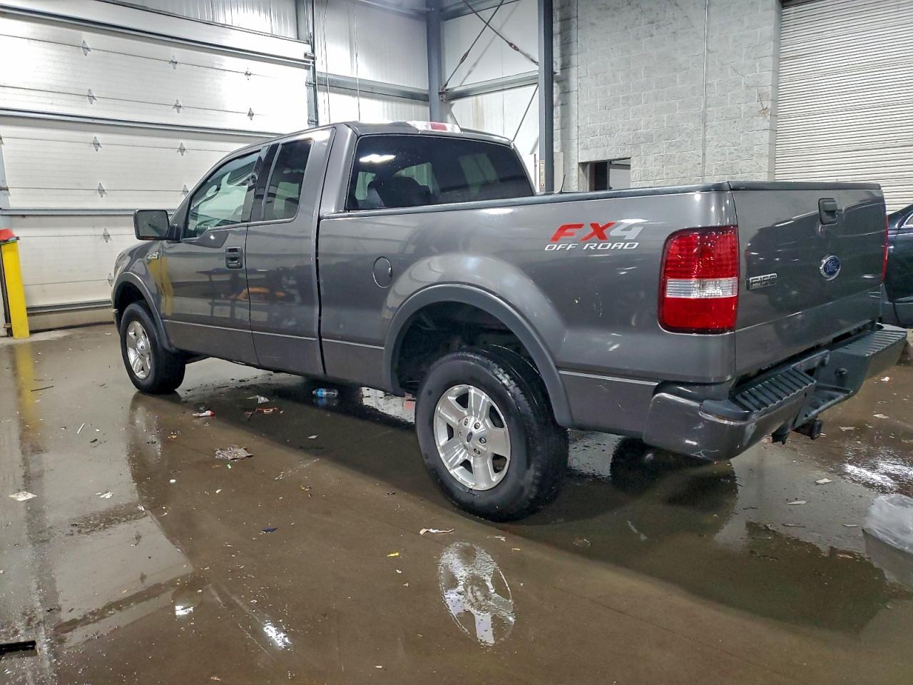 2004 FORD F150 photo 2
