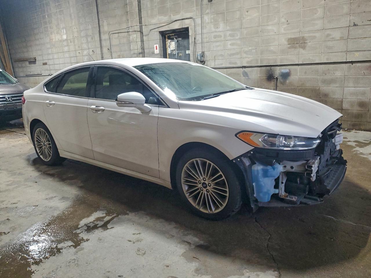 2016 FORD FUSION SE photo 4