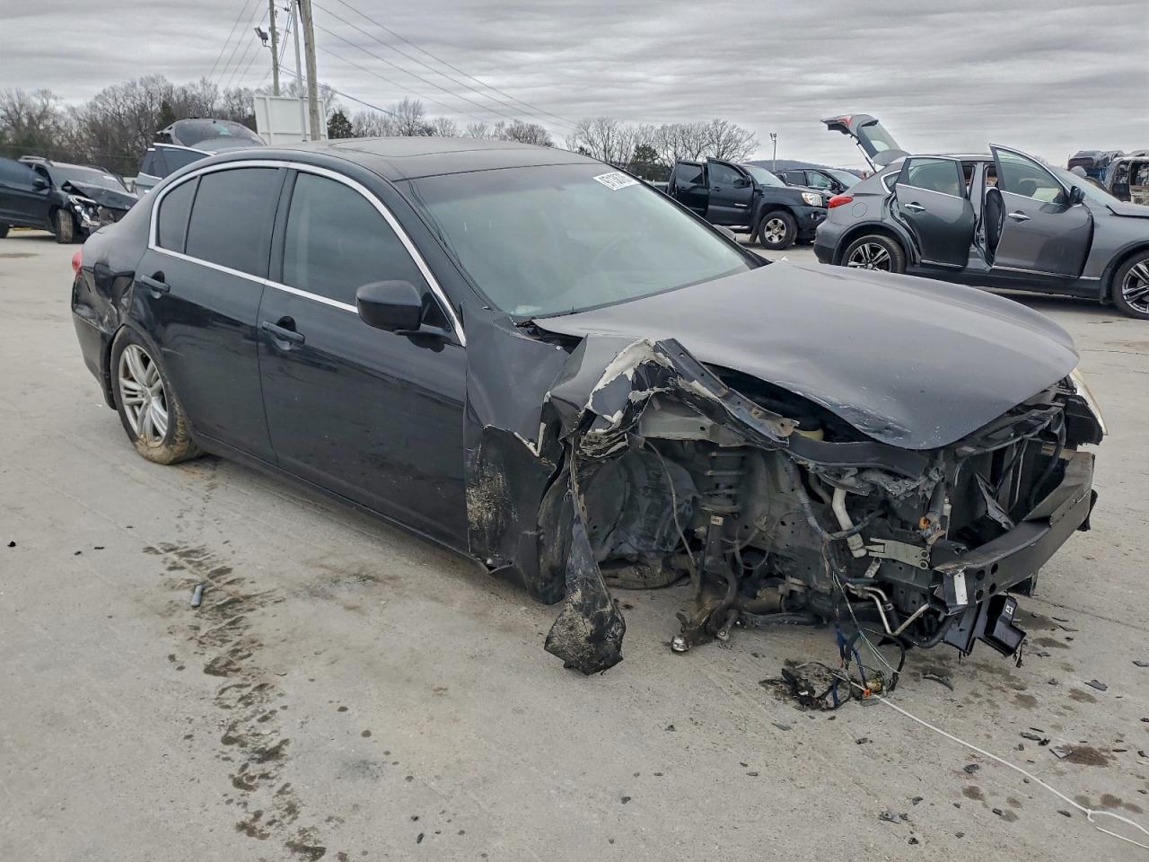 2010 INFINITI G37 photo 4