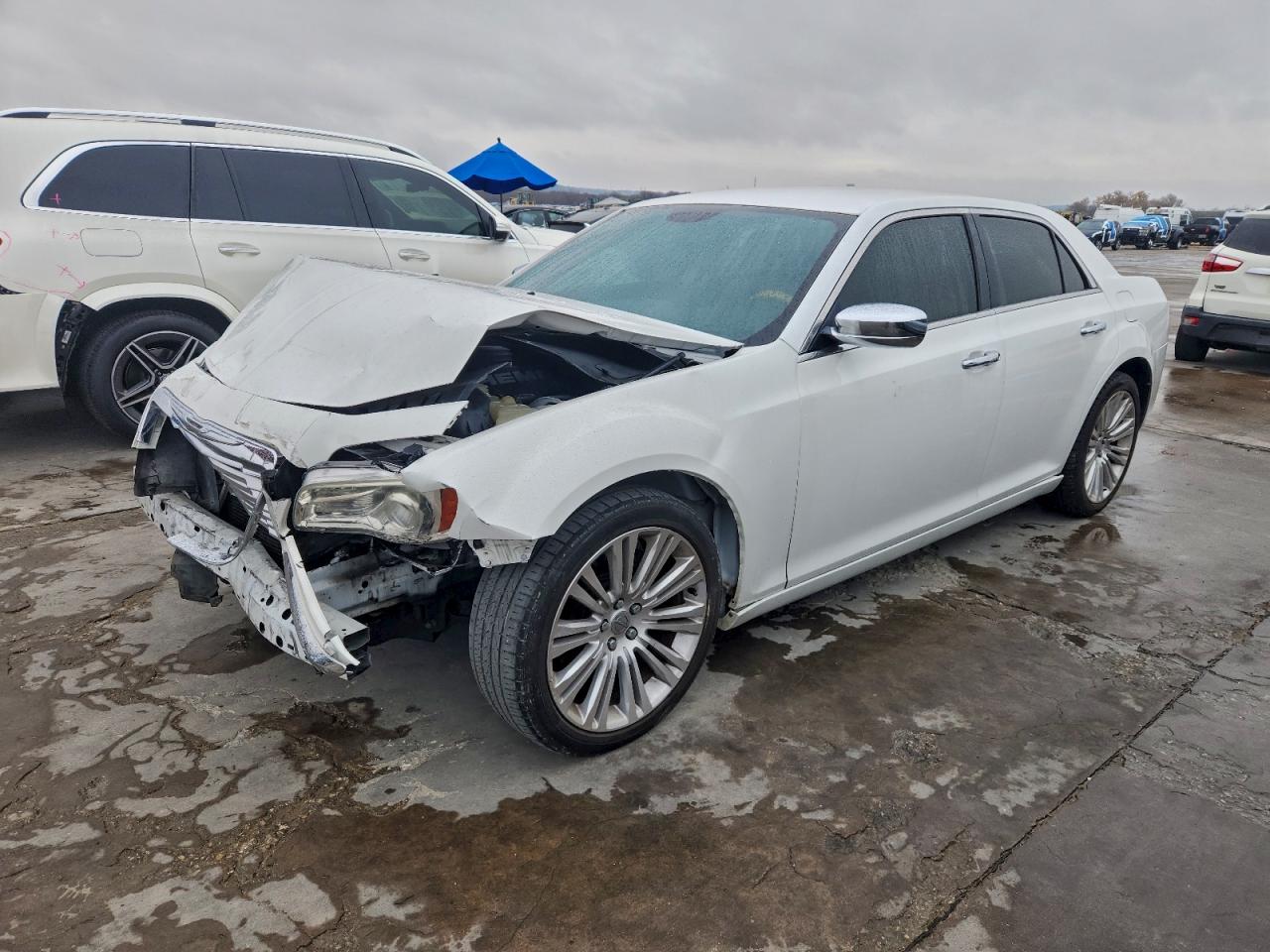 2013 CHRYSLER 300C