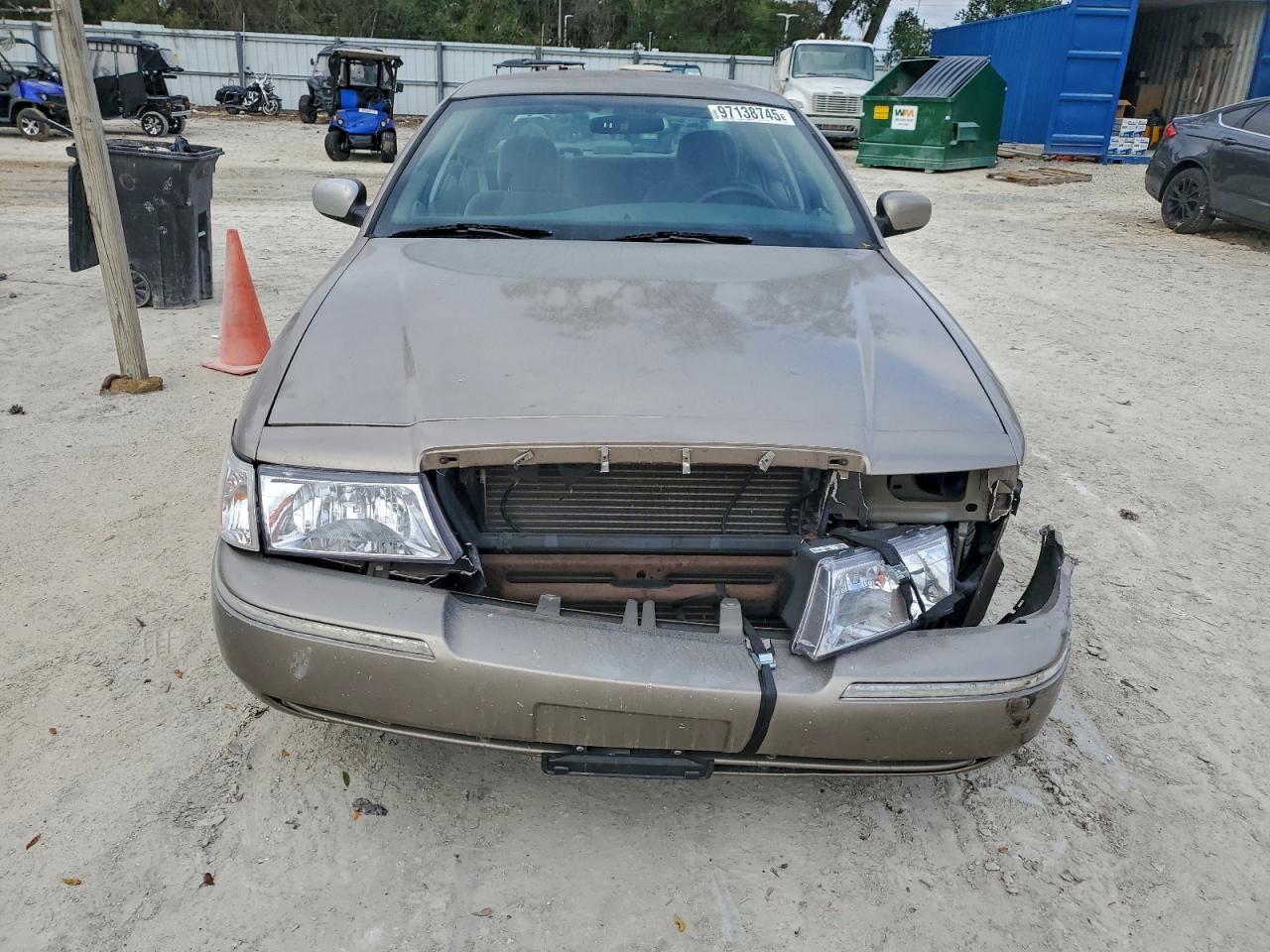 2003 MERCURY GRAND MARQUIS GS photo 5