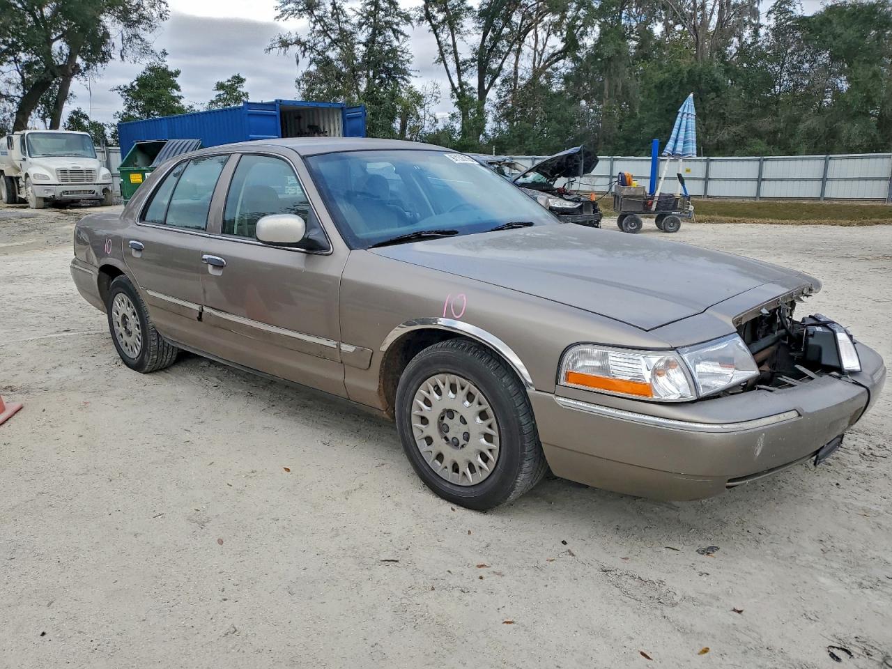 2003 MERCURY GRAND MARQUIS GS photo 4