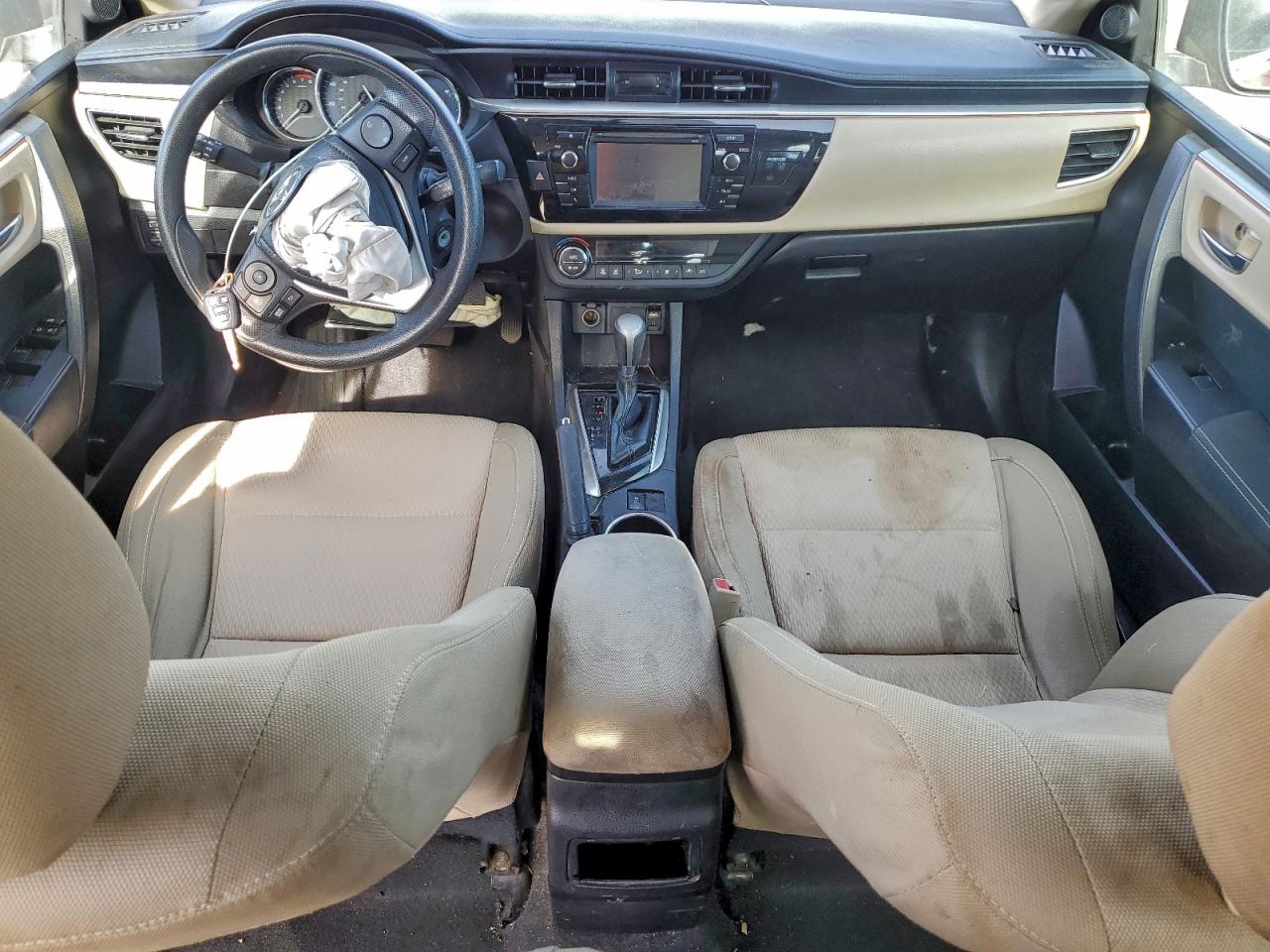 2015 TOYOTA COROLLA L photo 8