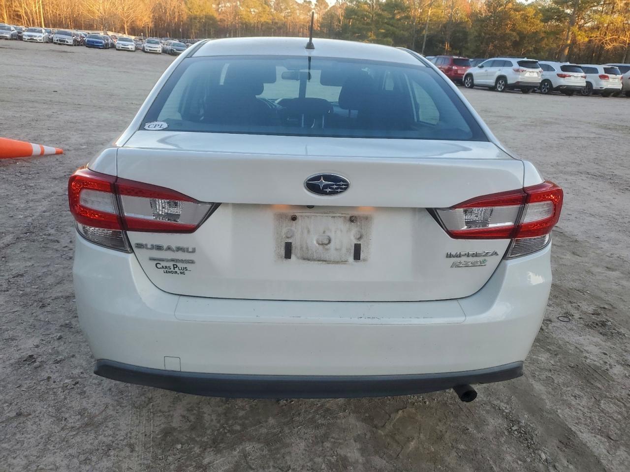 2017 SUBARU IMPREZA photo 6