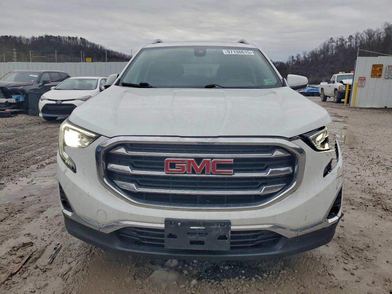 2020 GMC TERRAIN SLT photo 5