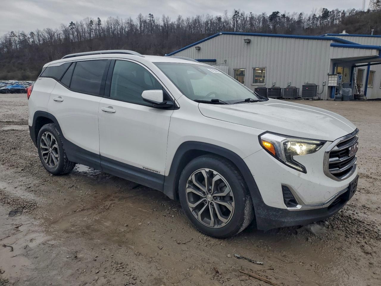 2020 GMC TERRAIN SLT photo 4