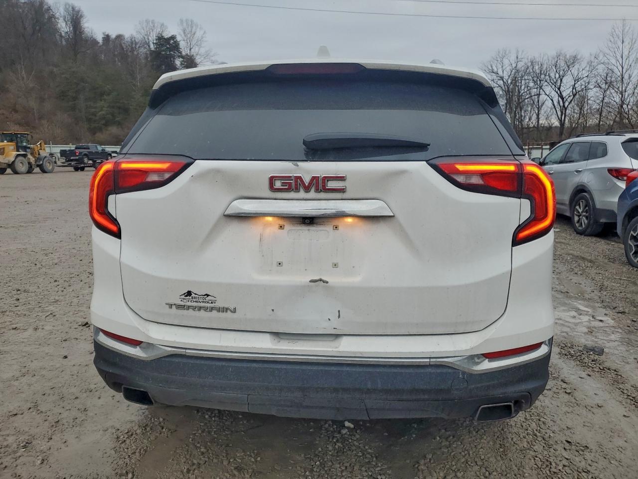 2020 GMC TERRAIN SLT photo 6
