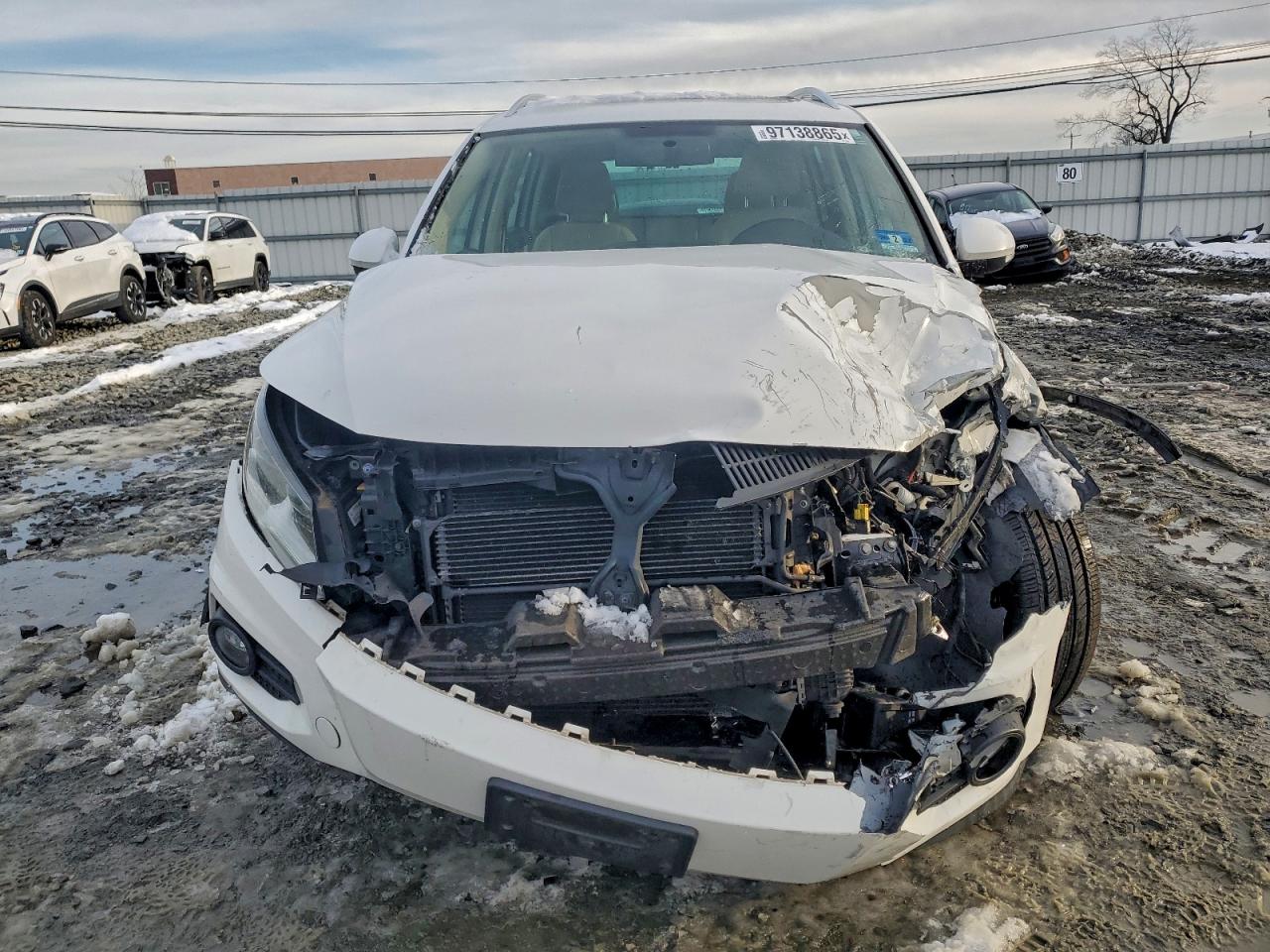 2013 VOLKSWAGEN TIGUAN S photo 5