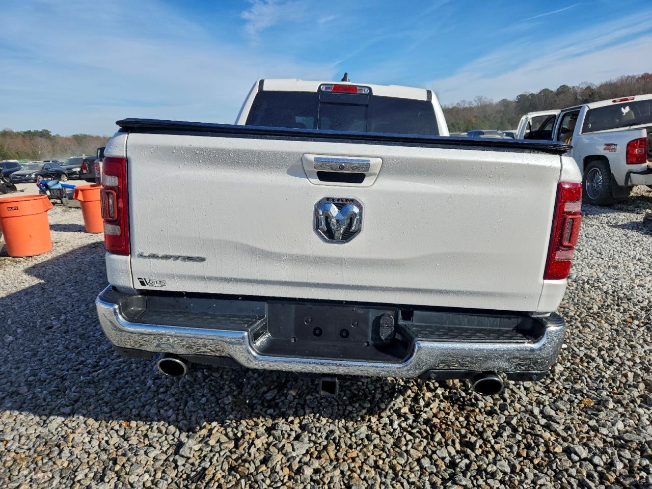 2019 RAM 1500 LIMITED photo 6